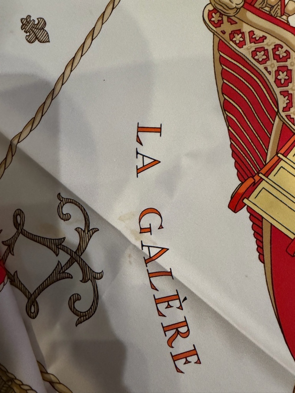Hermes Coral Red and Gold Silk Scarf VUE DU CARROSSE DE - Picture 9 of 9
